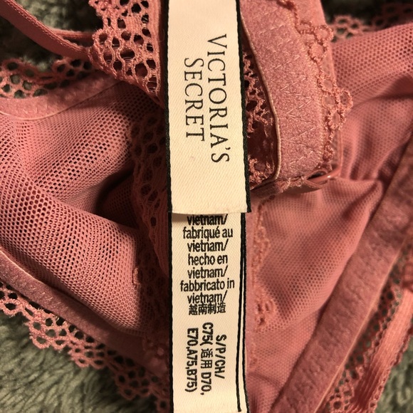 Lacy Victoria’s Secret Bralette - Picture 3 of 3